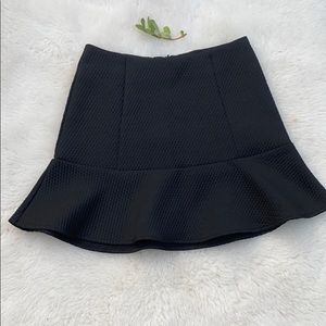🌺HOST PICK!Cupcakes and Cashmere black miniskirt.